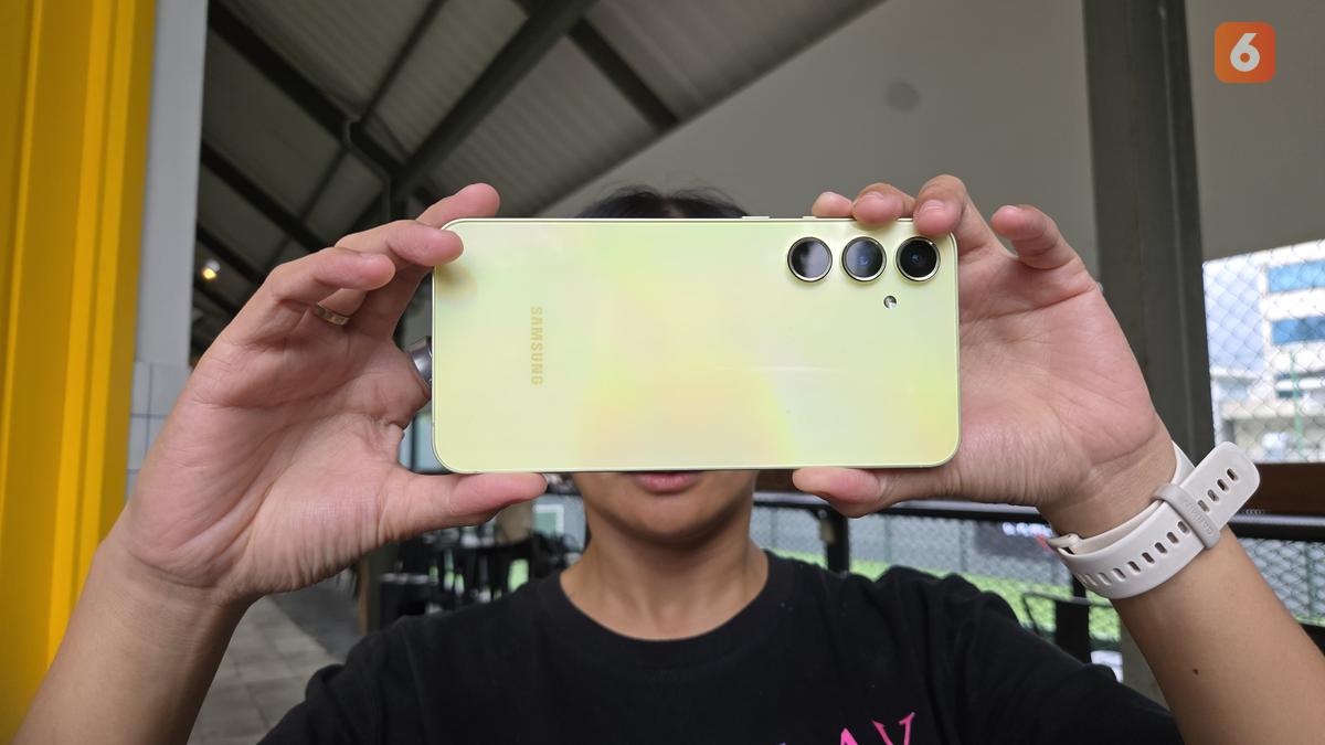 Harga Samsung A55 April 2025: Mid-Range Unggulan yang Banjir Peminat