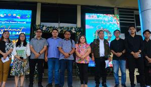 Jajaran Universitas Negeri Manado (Unima) memberikan keterangan soal tewasnya mahasiswi berinisial EM dan dugaan kekerasan seksual oleh dosennya. (Foto: Liputan6.com/Yoseph Ikanubun).