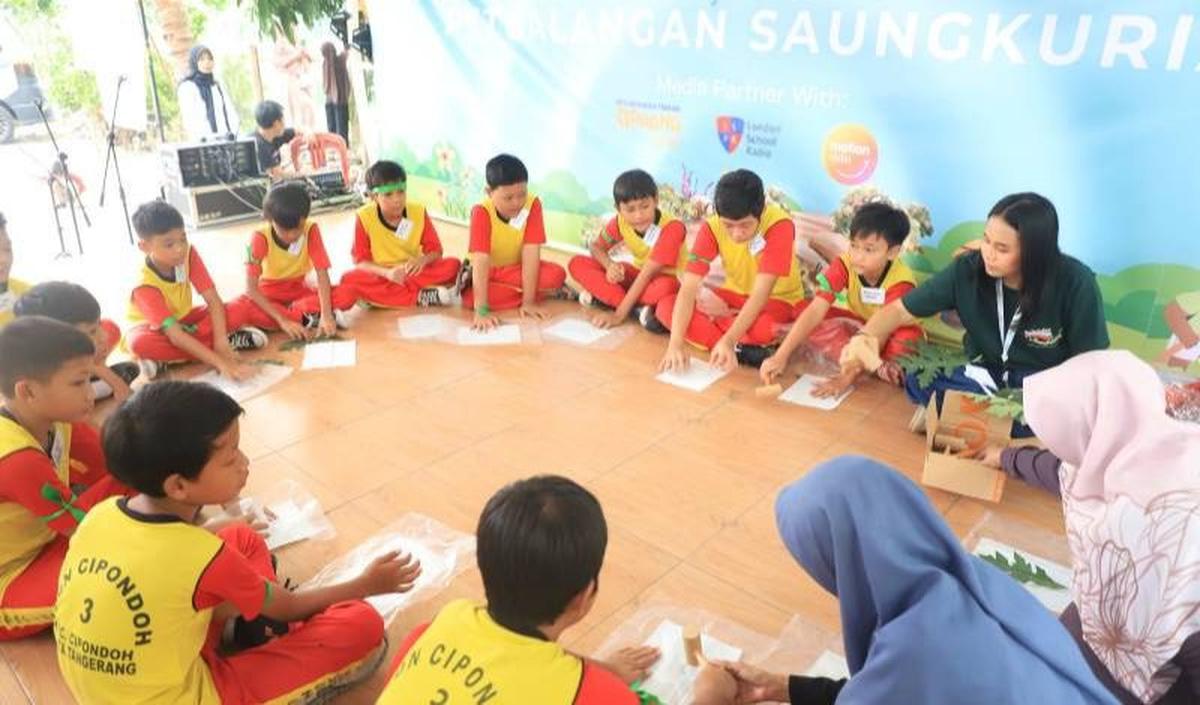 Berkolaborasi dengan Warga