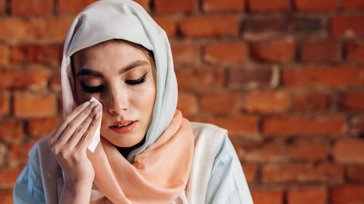 Syafakillah Artinya Doa Kesembuhan untuk Perempuan, Simak Cara Menjawab dan Adab Menjenguk Orang Sakit
