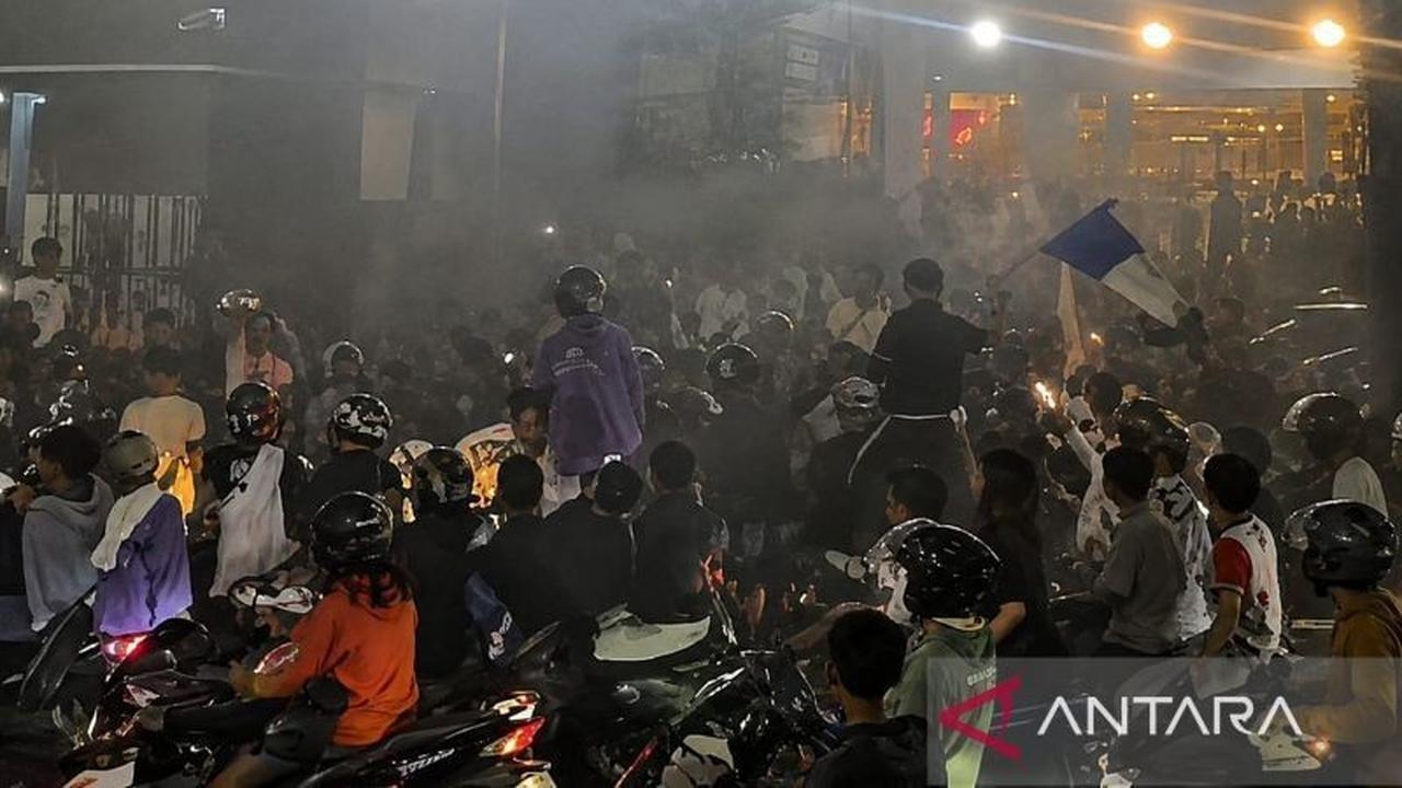 Euforia Bobotoh Karawang Pesta Rayakan Persib Juara BRI Super League 2025/2026