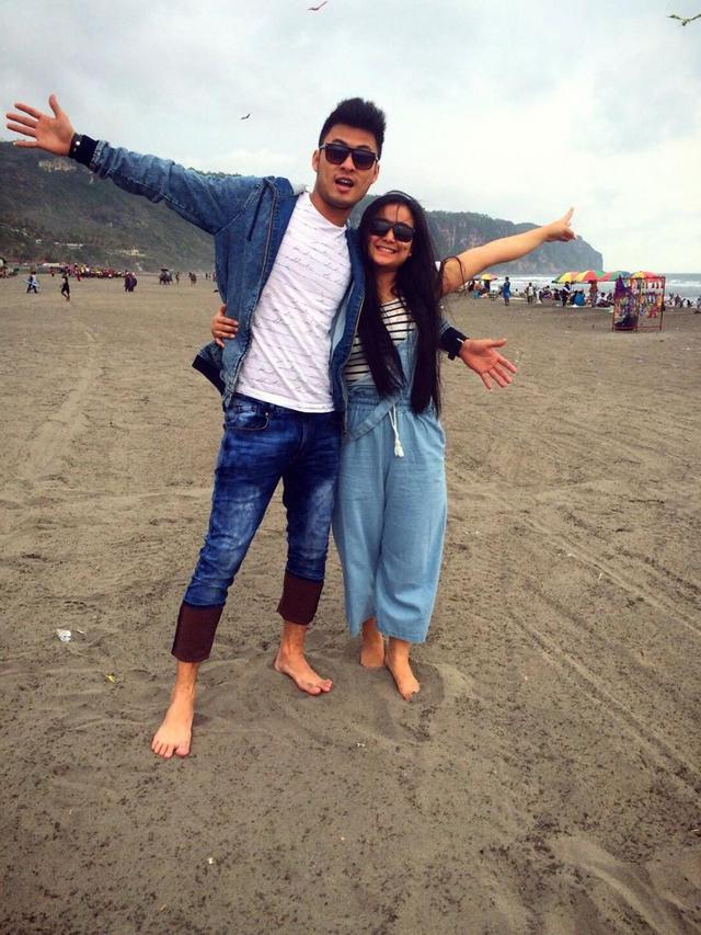 4 Tahun Pacaran, Ini 6 Momen Manis Juwita Bahar dan Kekasih