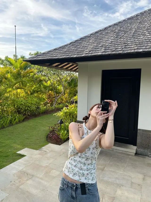 Nayeon Twice di Bali. [Foto: Instagram/nayeonyny]