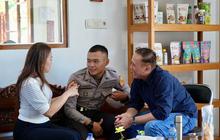 Taruna Akpol Anak Jenderal Polisi Ulang Tahun, Peluk Cium Sang Ayah Bikin Adem