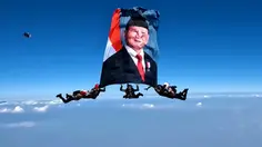 Foto Prabowo Berkibar di Langit Saat HUT Polri