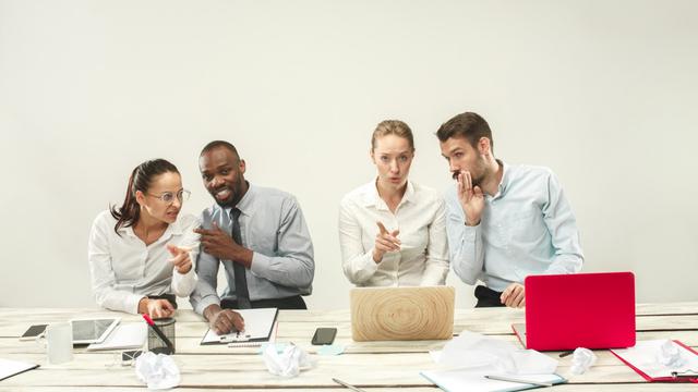 Ilustrasi sindiran, sentilan, menyindir, konflik