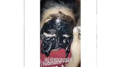 Kesalahan dalam memakai masker dilakukan wanita yang satu ini.