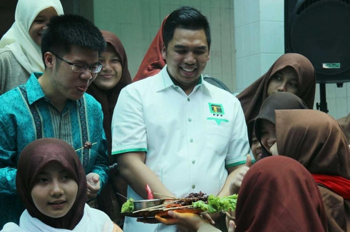 Nyate massal di Pondok Pesantren Asshiddiqiah