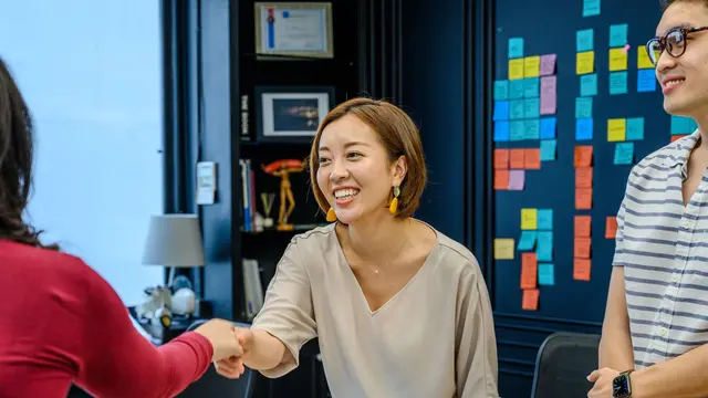 Ciri Orang yang Punya Energi Positif