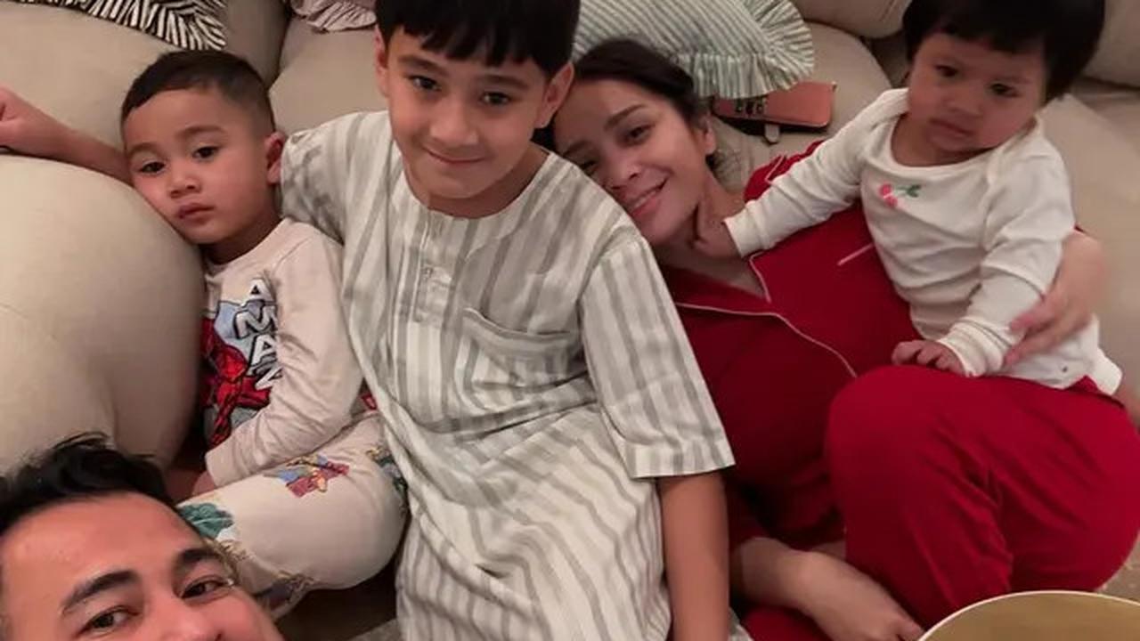 6 Potret Raffi Ahmad Itikaf di Masjid Istiqlal Ajak Nagita dan Rafathar, Bertemu Menteri Agama