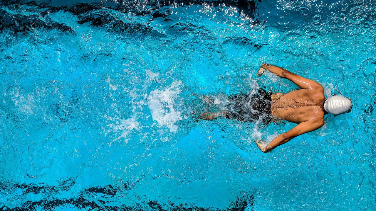 Kenali Manfaat Berenang, Solusi Olahraga Ideal untuk Kesehatan Otot dan Sendi Anda