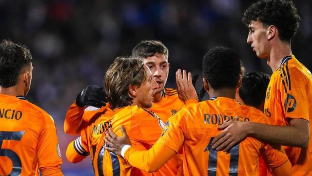 Pemain Real Madrid merayakan gol dalam laga perempat final Copa del Rey melawan Leganes, Kamis (6/1/2025) dini hari WIB.  (c) AP Photo/Manu Fernandez