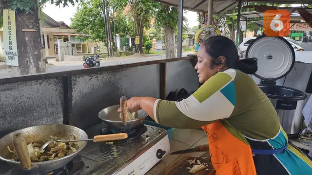 Tongseng Kepala Sapi Langganan Para pejabat Pemerintahan Sukoharjo