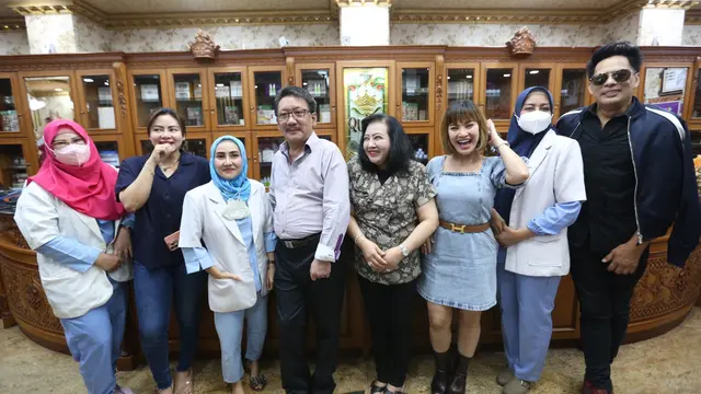 Joe Richard ditemui di Klinik Queen di kawasan Sunter Agung, Jakarta Utara