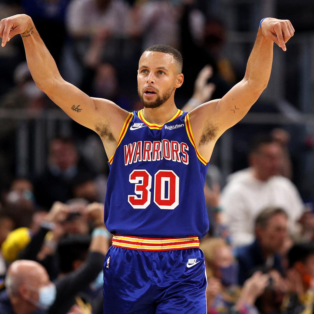 Sah Stephen Curry Jadi Pencetak 3 Poin Paling Produktif Di Sejarah Bola Basket Nba Bola Liputan6 Com