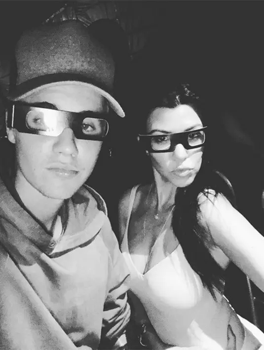 "Hubungan Justin dan Kourtney sendiri memang sempat serius lebih dari yang orang-orang pikirkan," lanjut sumber. (instagram/JustinBieber)