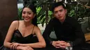 Kabar mengejutkan dari pasangan Nicky Tirta dan Liza Elly Purnamasari. Pasangan yang tak pernah terdengar gosip miring rumah tangganya itu dikabarkan sedang tak harmonis. (instagram/nickytirta)