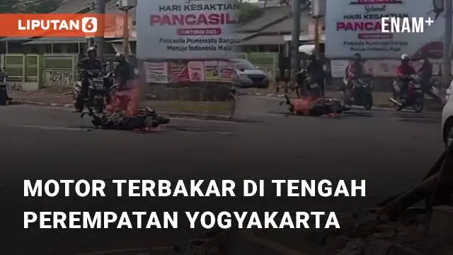 Beredar video viral terkait kebakaran motor, Senin (9/10/2023). Kejadian tersebut berada di perempatan UTY Kronggahan, Yogyakarta