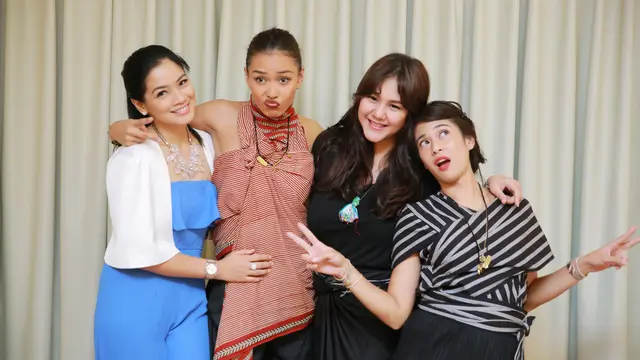 Waktu Pernikahan 6 Artis Ini Berdekatan dengan Sahabatnya, Makin Kompak