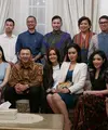 Basuki Tjahaja Purnama alias Ahok mengundang sejumlah artis makan malam di rumah dinas Gubernur di Taman Suropati, Menteng, Jakarta Pusat, Selasa (29/3/2016). (Bintang.com/Instagram)