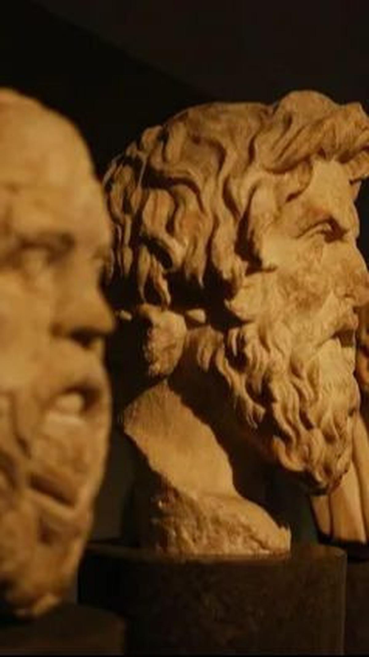 <b>Penemuan Makam Plato</b>