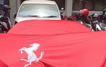 VIDEO: NGERI! Ferrari Merah Seruduk Lima Kendaraan di Senayan, Begini Kondisinya