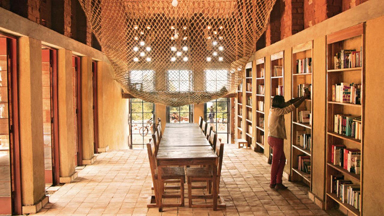 Improbable Libraries Kisahkan Sisi Menyenangkan dari Perpustakaan