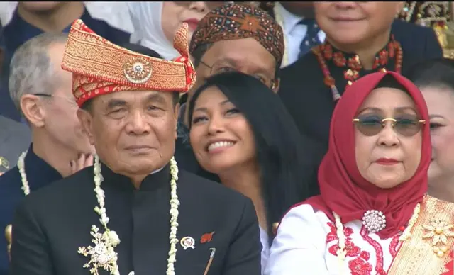 2. Anggun C. Sasmi
