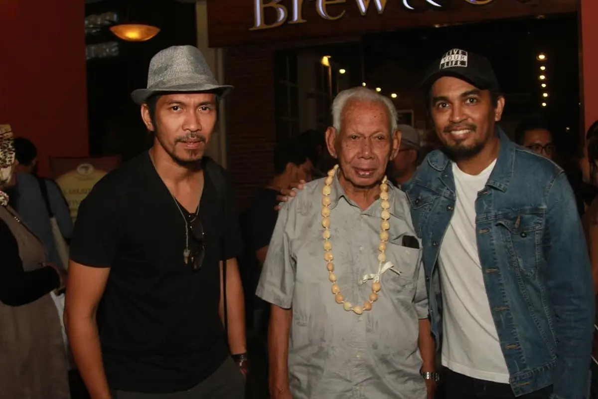 Ridho dan Opa Bing
