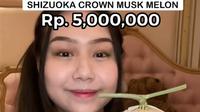 Sisca Kohl mengulas melon seharga Rp5 juta. (dok. tangkapan layar Instagram @siscakohl)