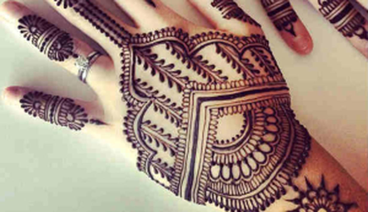 Contoh Henna Di Telapak Tangan Simple SuratMenyuratnet