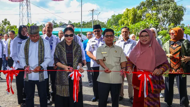 Kepala Badan Narkotika Nasional Republik Indonesia (BNN RI) Marthinus Hukom meresmikan Gedung Kantor BNN Kota Sambas, Kalimantan Barat. (Istimewa)