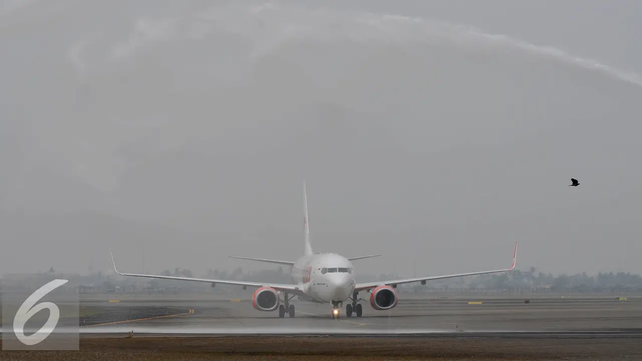 20150819-Pesawat-Baru-Lion-Air-Tangerang-Edward-Sirait