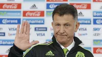 Federasi Sepak bola Meksiko (FMF) tetap mempertahankan Juan Carlos Osorio sebagai pelatih meskipun kalah telak 0-7 dari Cile pada perempatfinal Copa America 2016. (AFP)