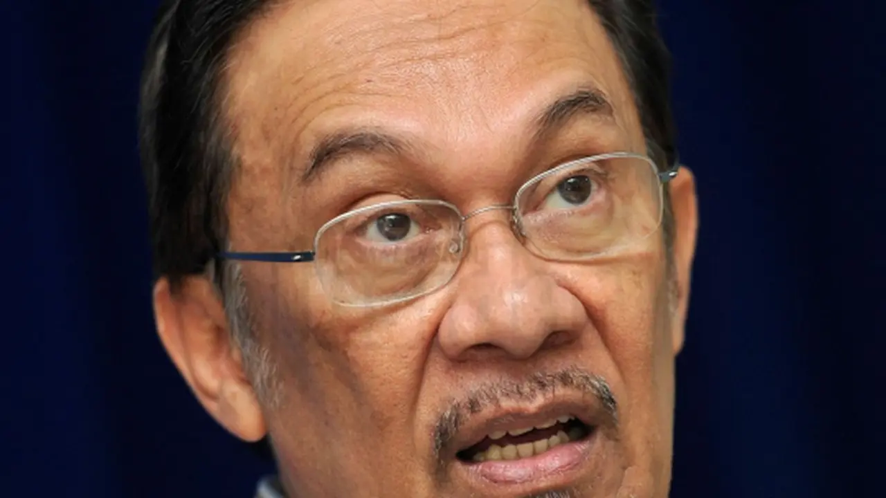 Anwar Ibrahim Jawab Isu Terlibat Hilangnya Malaysia Airlines