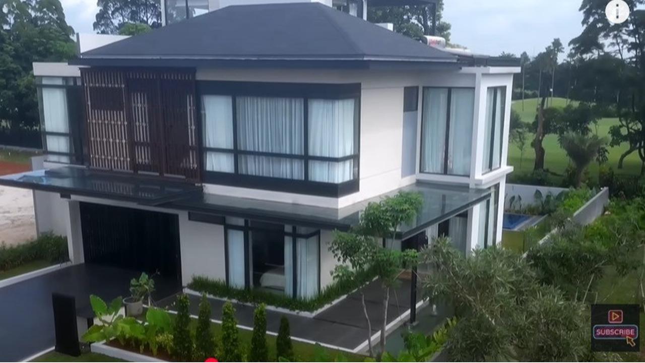 10 Potret Kamar Mandi Luna Maya Mewah dan Luas, Mahal Sekelas Hotel Bintang 5
