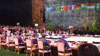 Suasana jamuan makan malam KTT G20 di GWK Bali pada Selasa malam, 15 November 2022. (dok. Biro Sekretariat Kepresidenan)