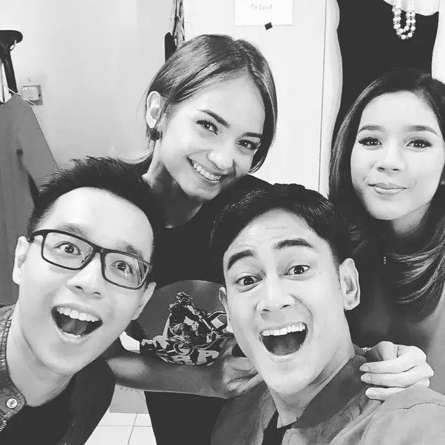Sebut Timnas Indonesia Tak Layak Juara, Ini 6 Potret Presenter TV Ardes Goenawan