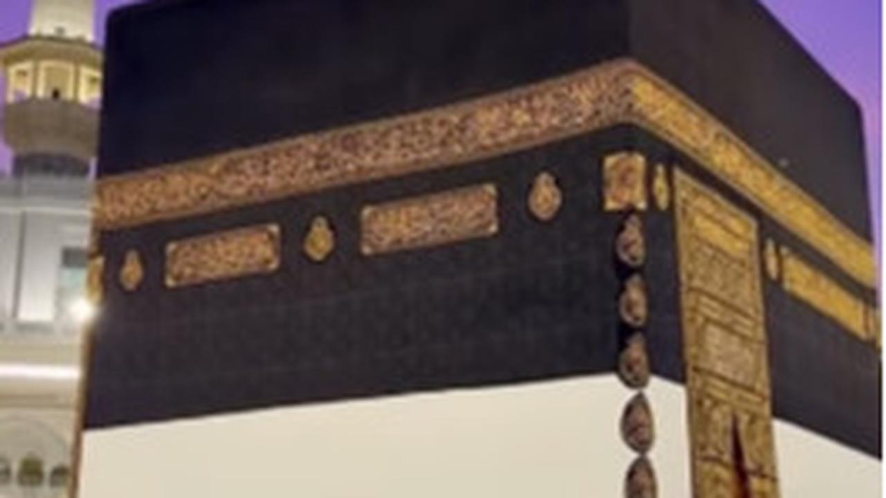 Masya Allah, Pemandangan Indah Langit Sore di Mekkah Bikin Takjub, Warna Ungu Suasana Tenang