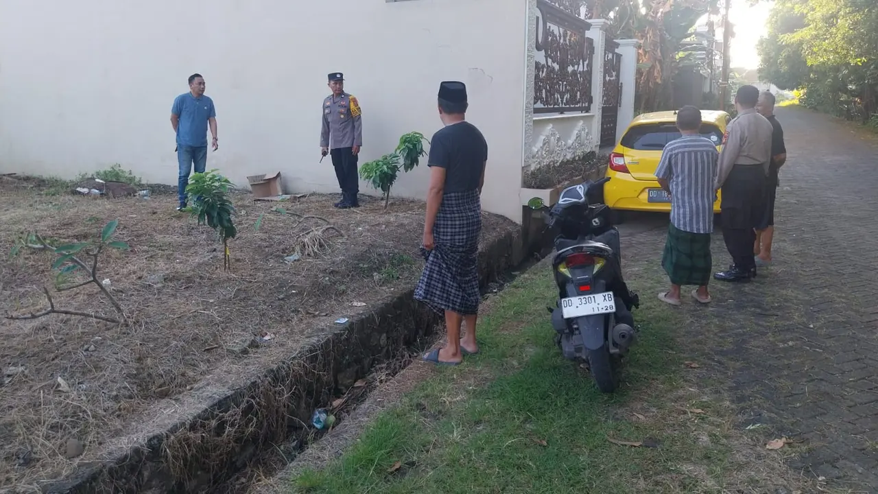 Lokasi penemuan bayi laki-laki di Makassar.(Liputan6.com/Fauzan)