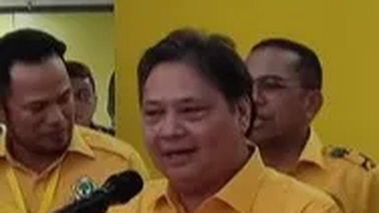 Membaca Manuver Politik Golkar