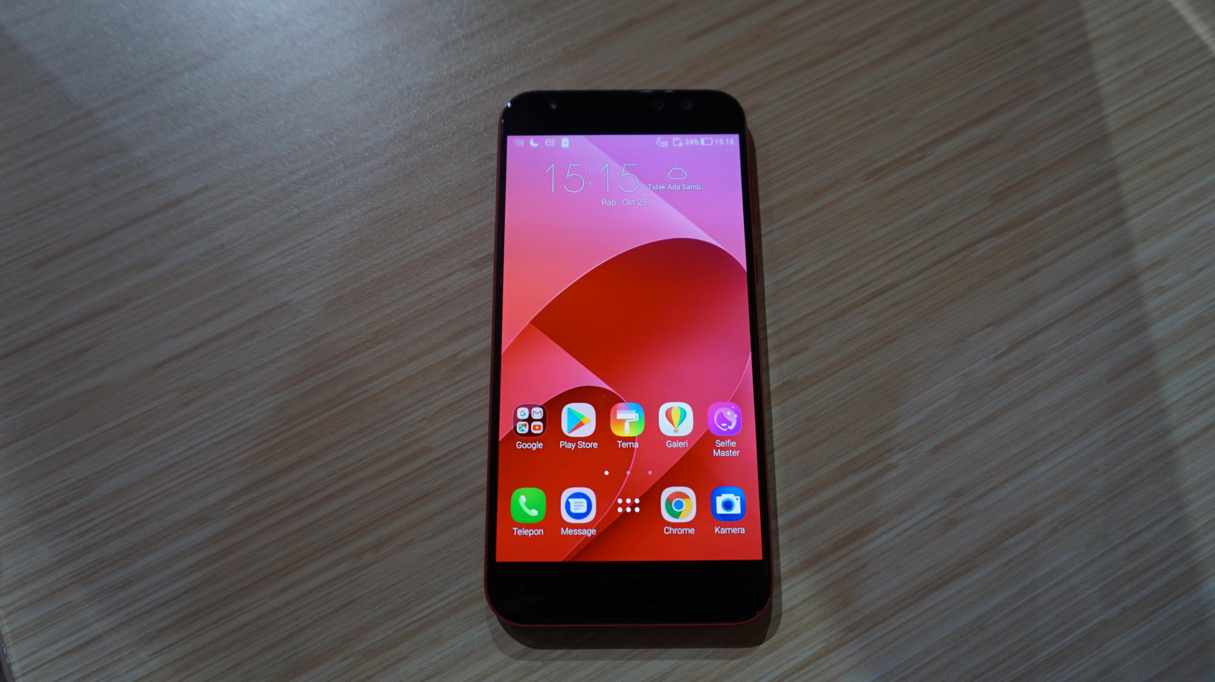 Zenfone 4 Selfie Pro (Liputan6.com/ Agustin Setyo W)