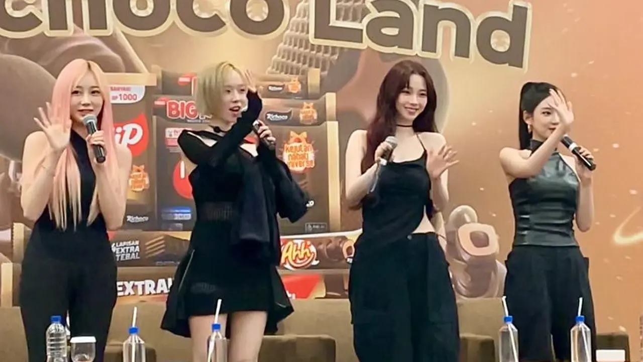 Elegan dan Misterius, Aespa Tampil Serba Hitam di Richoco Land dengan Pesona Metaverse