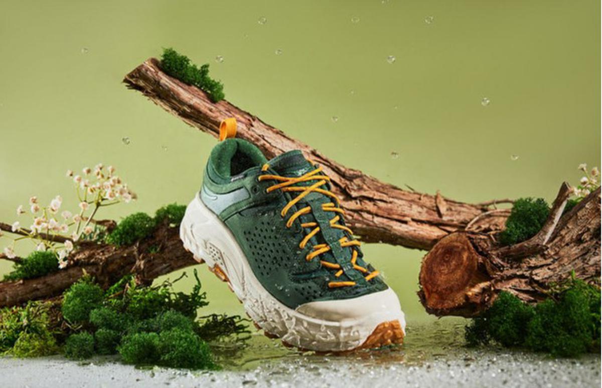 Tren Sepatu Kets 2025: Siluet Elegan dan Desain Inovatif Jadi Sorotan