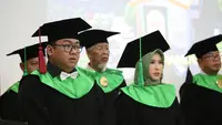 UMJ mengukuhkan dua guru besar baru, yaitu Ibnu Sina Chandranegara dan Tria Astika Endah Permatasari. (Istimewa)