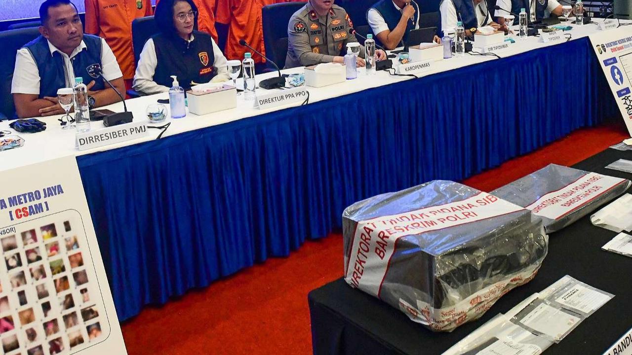 Admin Grup Facebook Fantasi Sedarah ditangkap