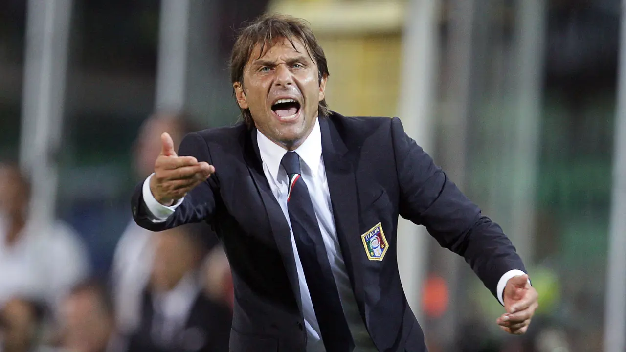 Foto: Resmi Menukangi Tottenham, Berikut 5 Prestasi yang Pernah Ditorehkan Antonio Conte sebagai Pelatih