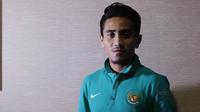Pemain Timnas Indonesia, Taufiq, berpose saat berada di hotel jelang  laga uji coba internasional di Bekasi, Selasa (4/10/2017). Indonesia akan berhadapan melawan Kamboja. (Bola.com/M Iqbal Ichsan)