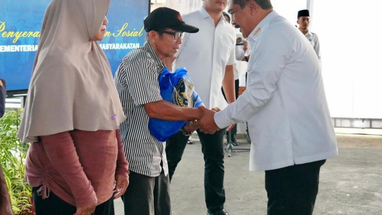 Tahukah Anda, 5.000 Paket Bansos Kemenimipas Disalurkan di Cilacap, Dukung Pesantren dan Nelayan