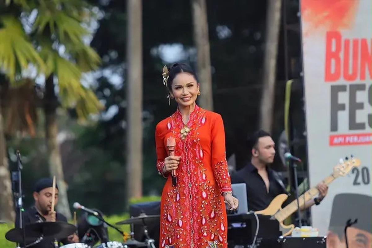 6 Potret Krisdayanti Manggung di Bung Karno Fest 2026, Sekaligus Sambut HUT Ke-499 Jakarta